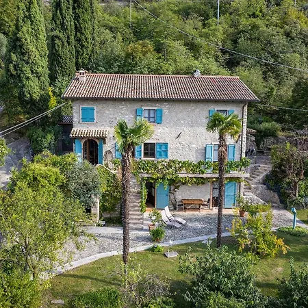 Giacomazzi House Bri