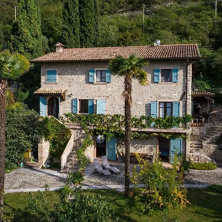 Giacomazzi House Bri *