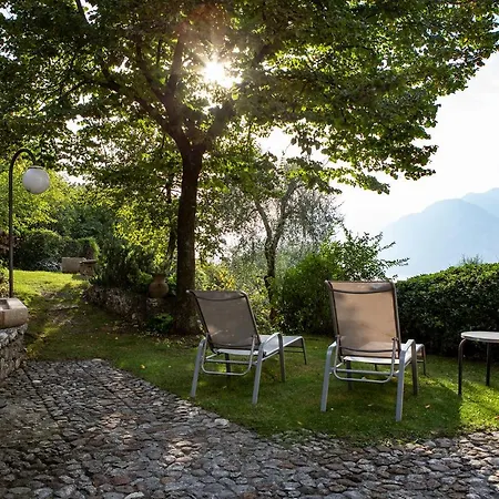Giacomazzi House Bri